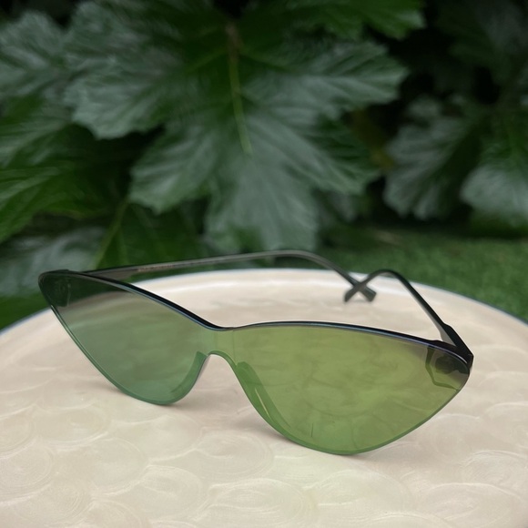 Cat eye green lens - Picture 1 of 7